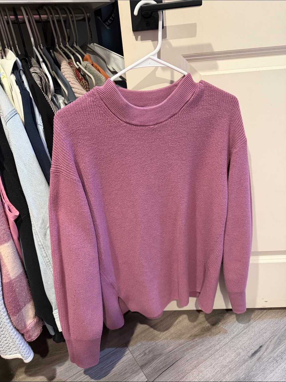 Lululemon Lavendar pink sweater 8